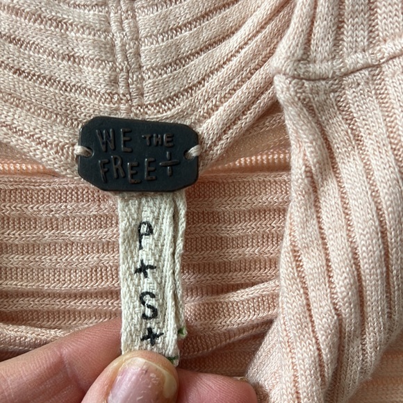 Free People Open back sweater - Picture 3 of 6